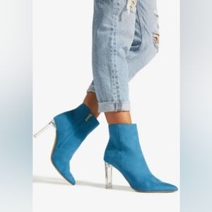 NEW Women's Charone Blue Chunky Block Heel Pointed Toe Ankle Boots Size 8